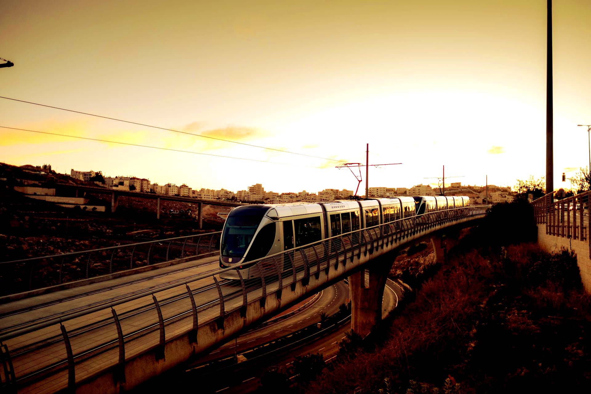 Upgraded Roads in LA Accommodate Light Rail Expansion